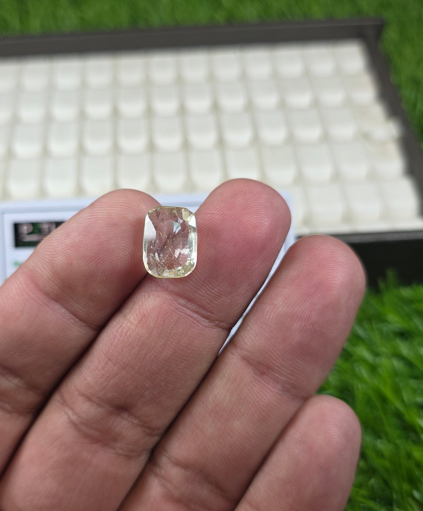 Natural White Pukhraj Stone With Lab Certificate