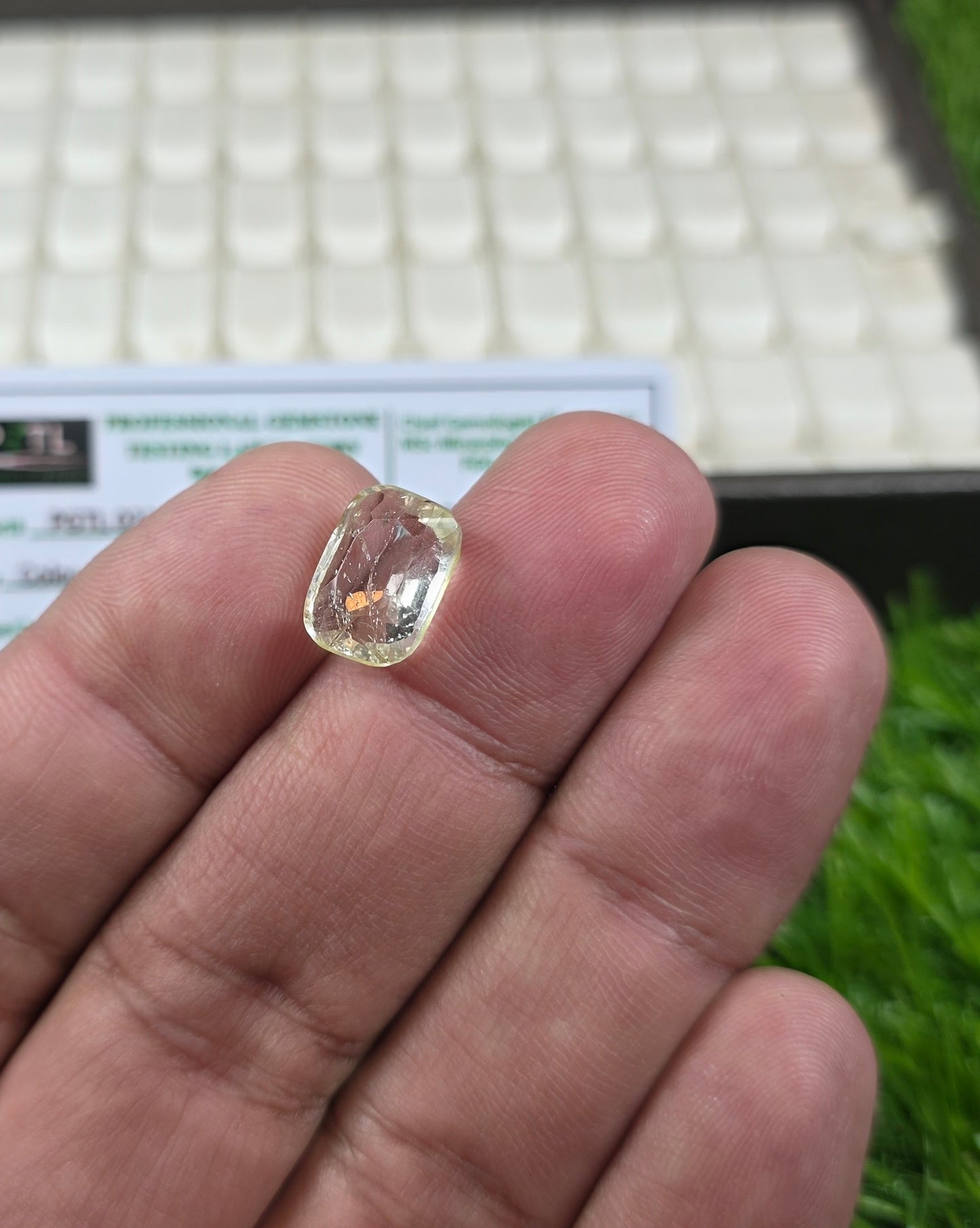 Natural White Pukhraj Stone With Lab Certificate