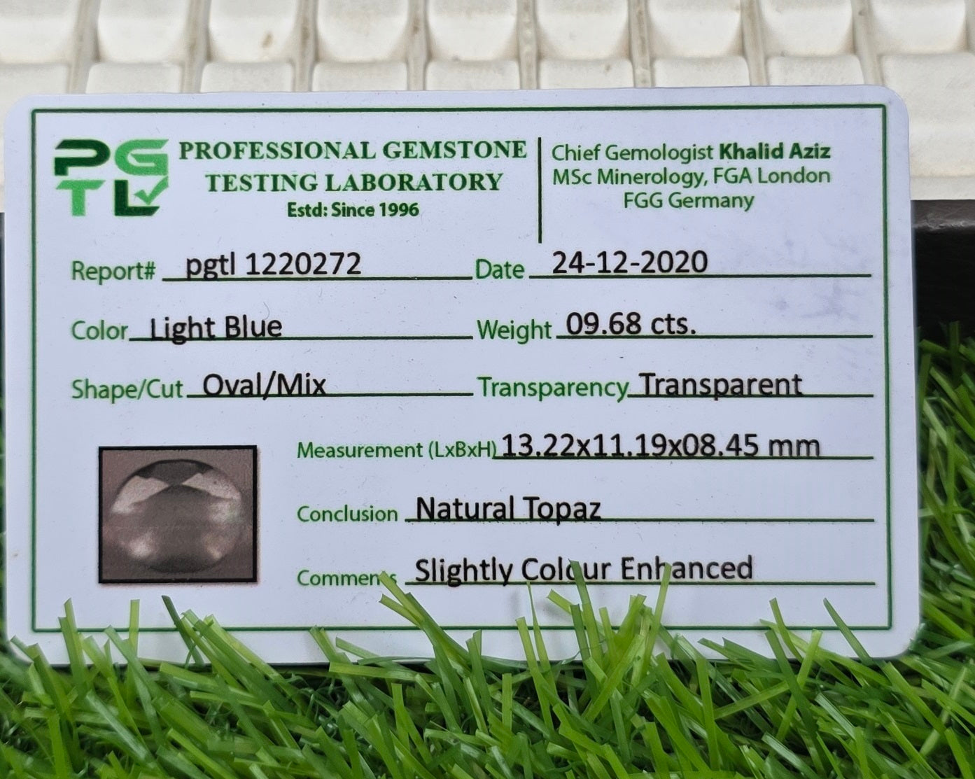 Natural White Pukhraj Stone With Lab Certificate