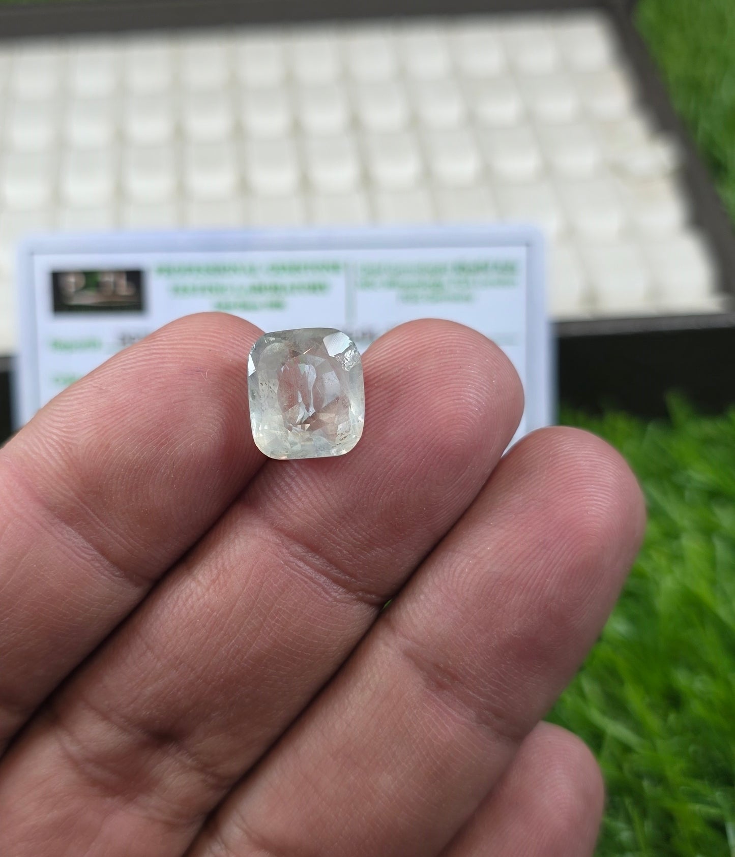 Natural White Pukhraj Stone With Lab Certificate