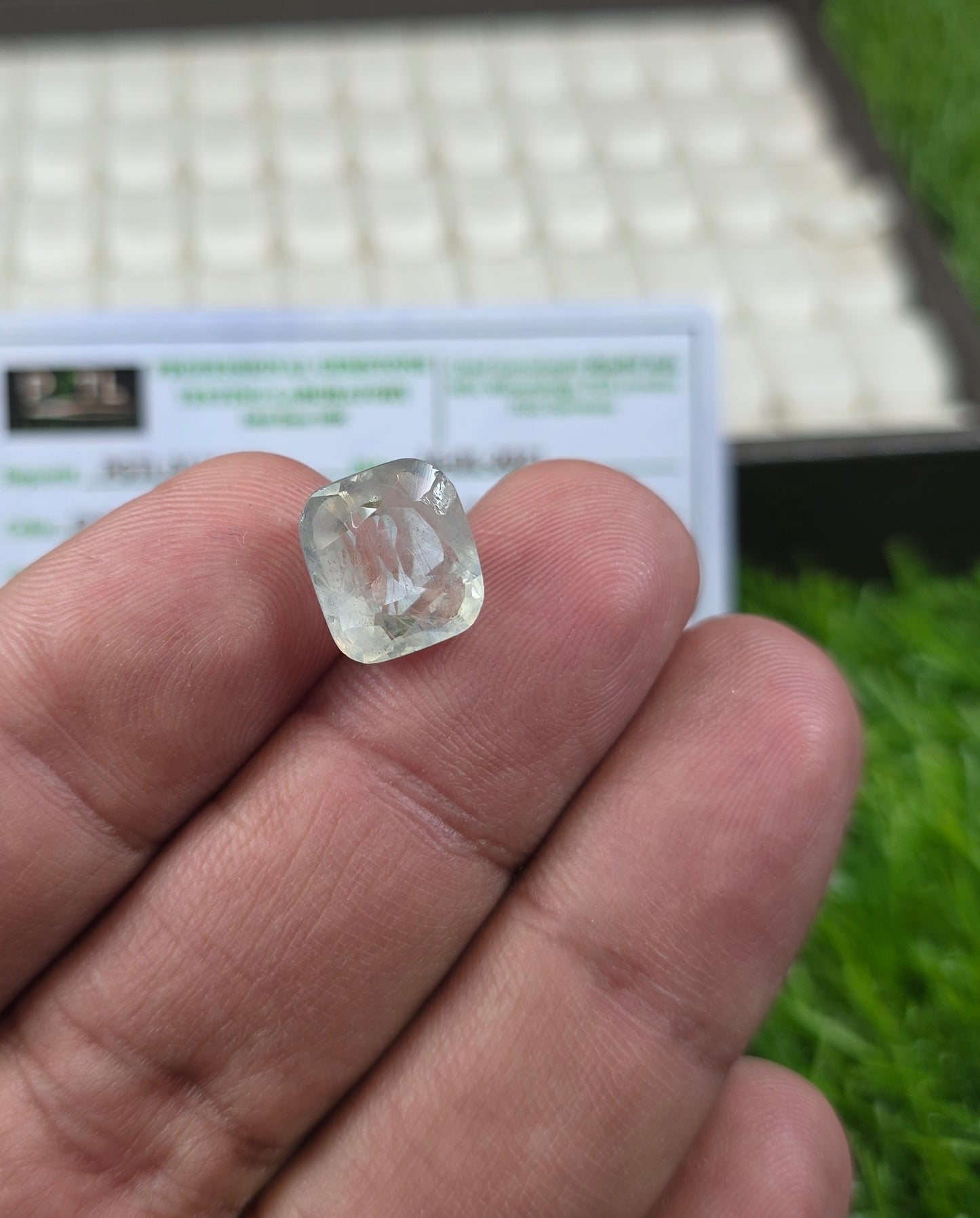 Natural White Pukhraj Stone With Lab Certificate