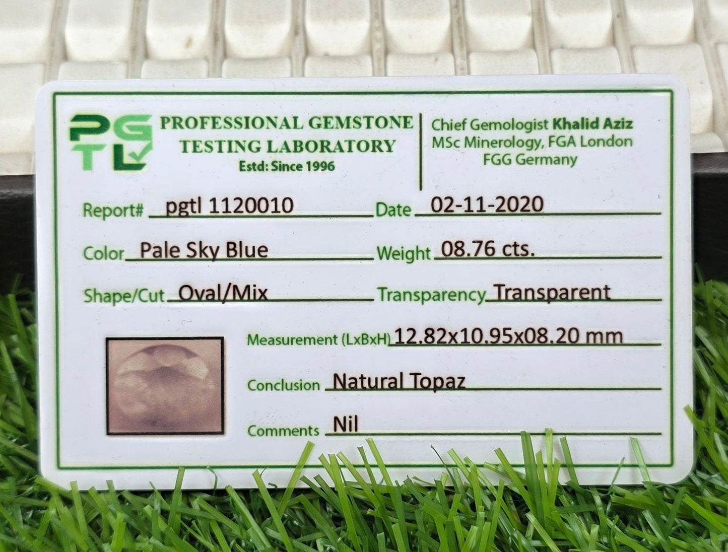 Natural White Pukhraj Stone With Lab Certificate