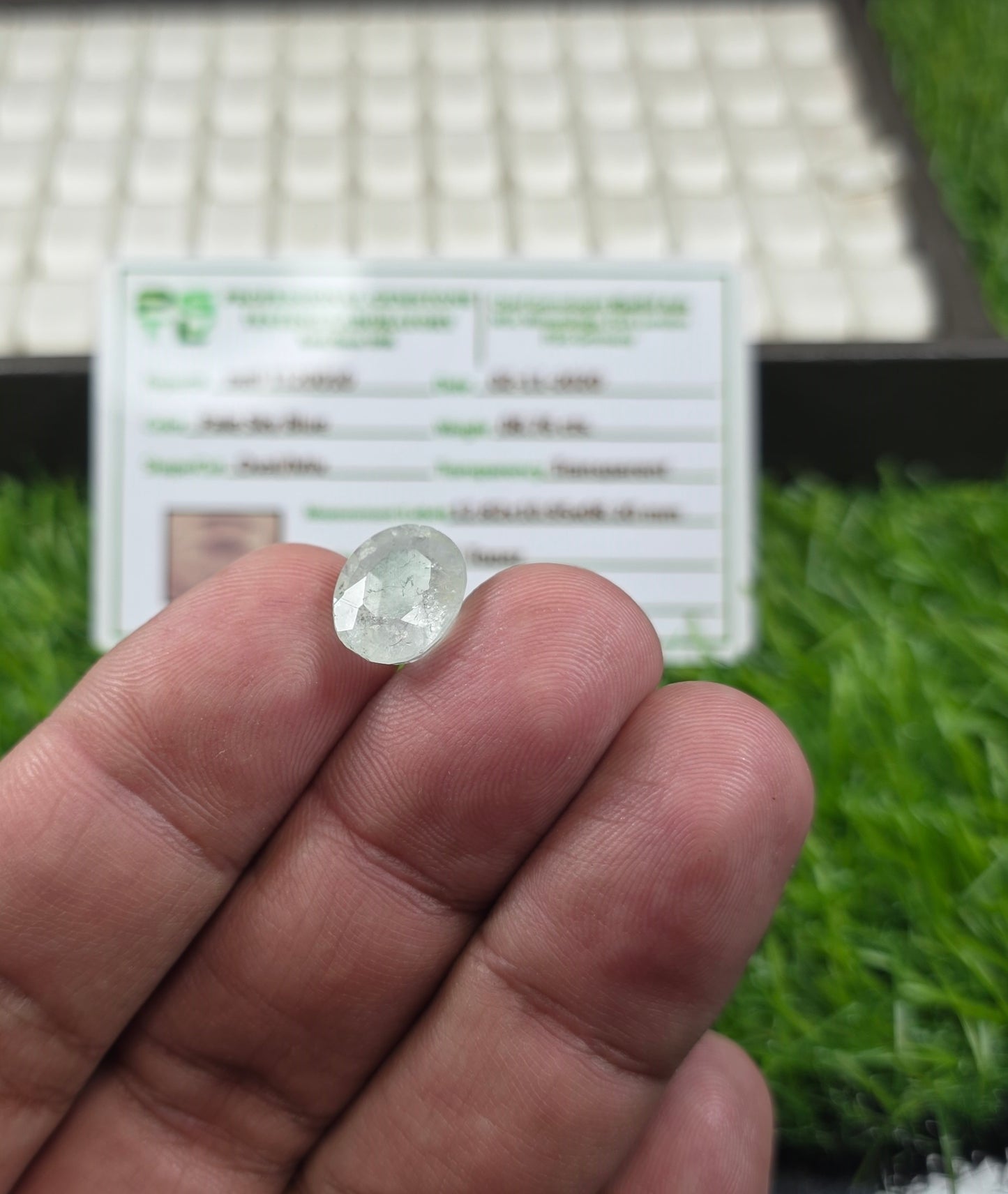Natural White Pukhraj Stone With Lab Certificate