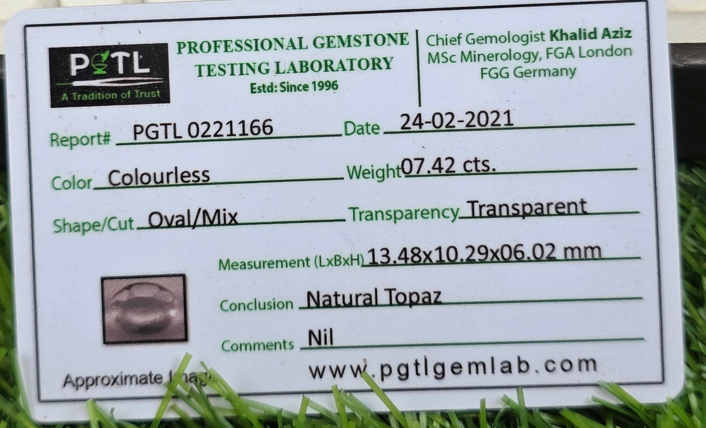 Natural White Pukhraj Stone With Lab Certificate
