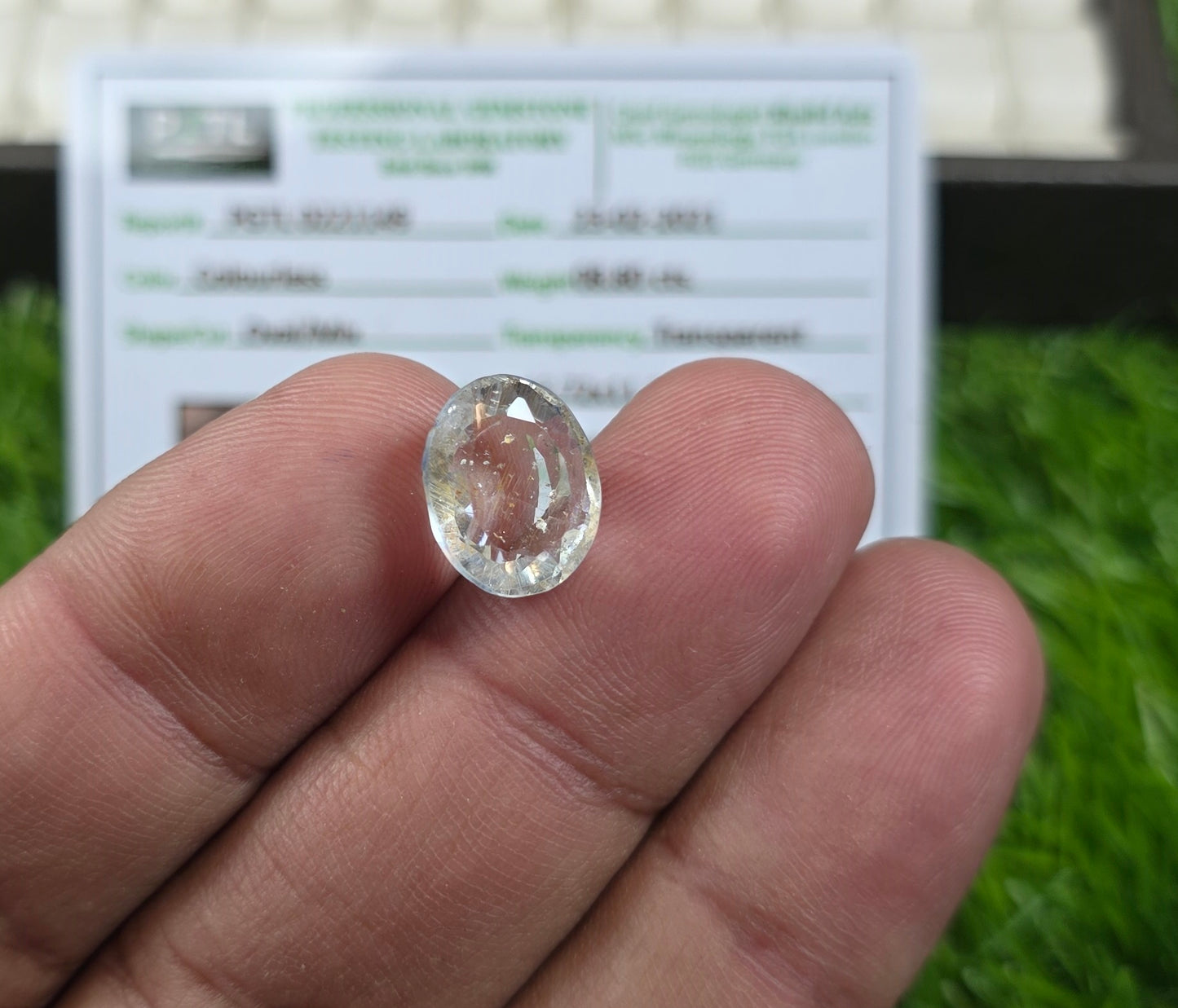 Natural White Pukhraj Stone With Lab Certificate
