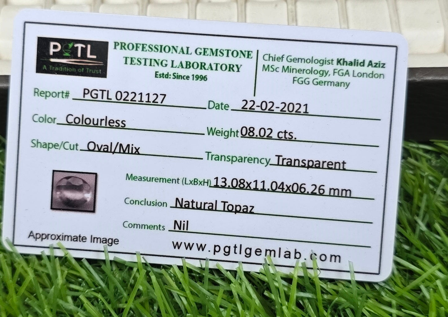 Natural White Pukhraj Stone With Lab Certificate