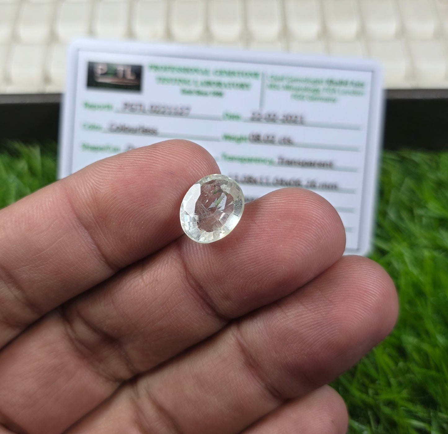 Natural White Pukhraj Stone With Lab Certificate