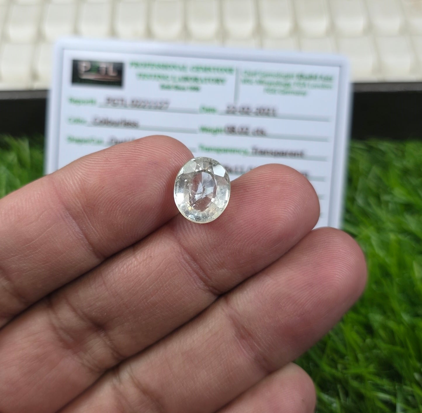 Natural White Pukhraj Stone With Lab Certificate
