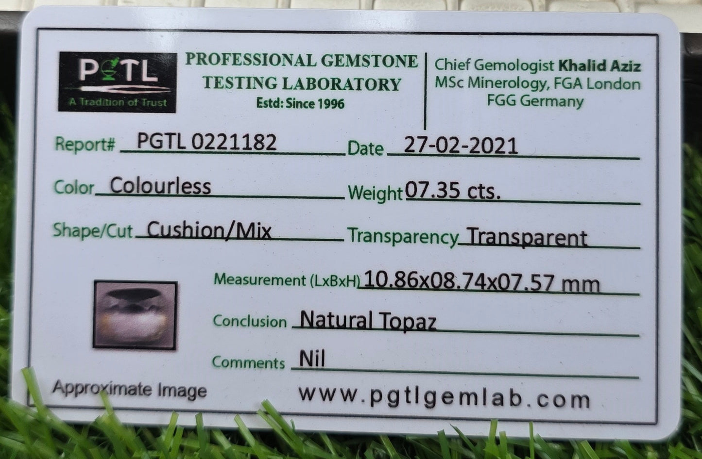 Natural White Pukhraj Stone With Lab Certificate