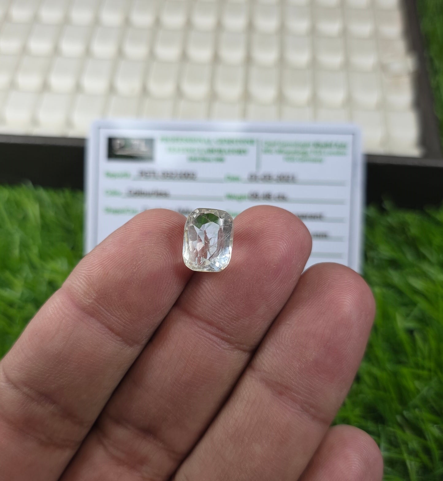 Natural White Pukhraj Stone With Lab Certificate