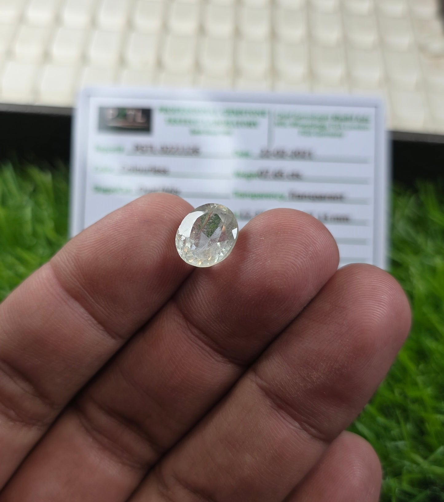 Natural White Pukhraj Stone With Lab Certificate