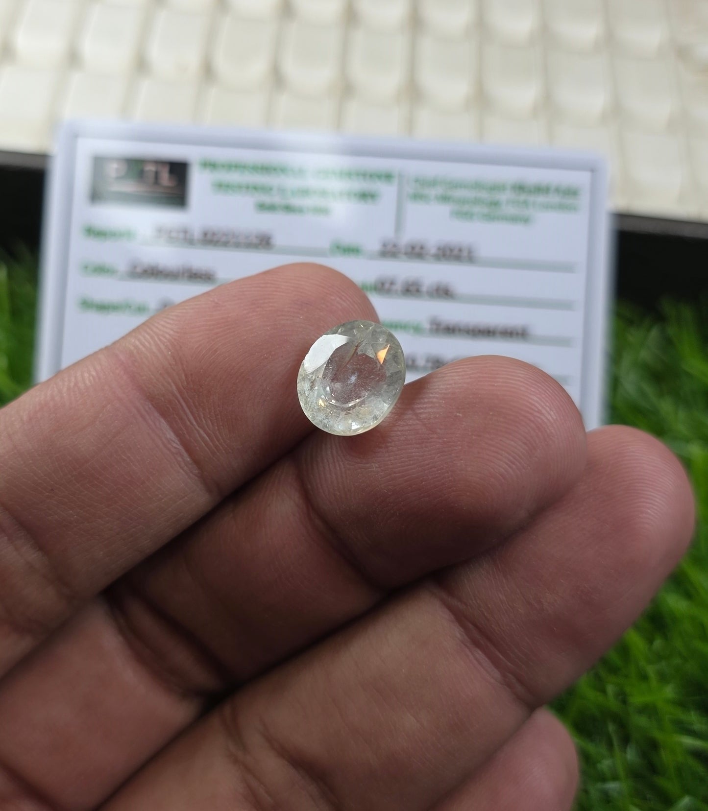 Natural White Pukhraj Stone With Lab Certificate