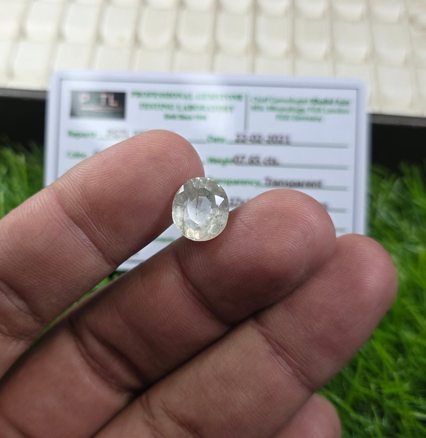 Natural White Pukhraj Stone With Lab Certificate