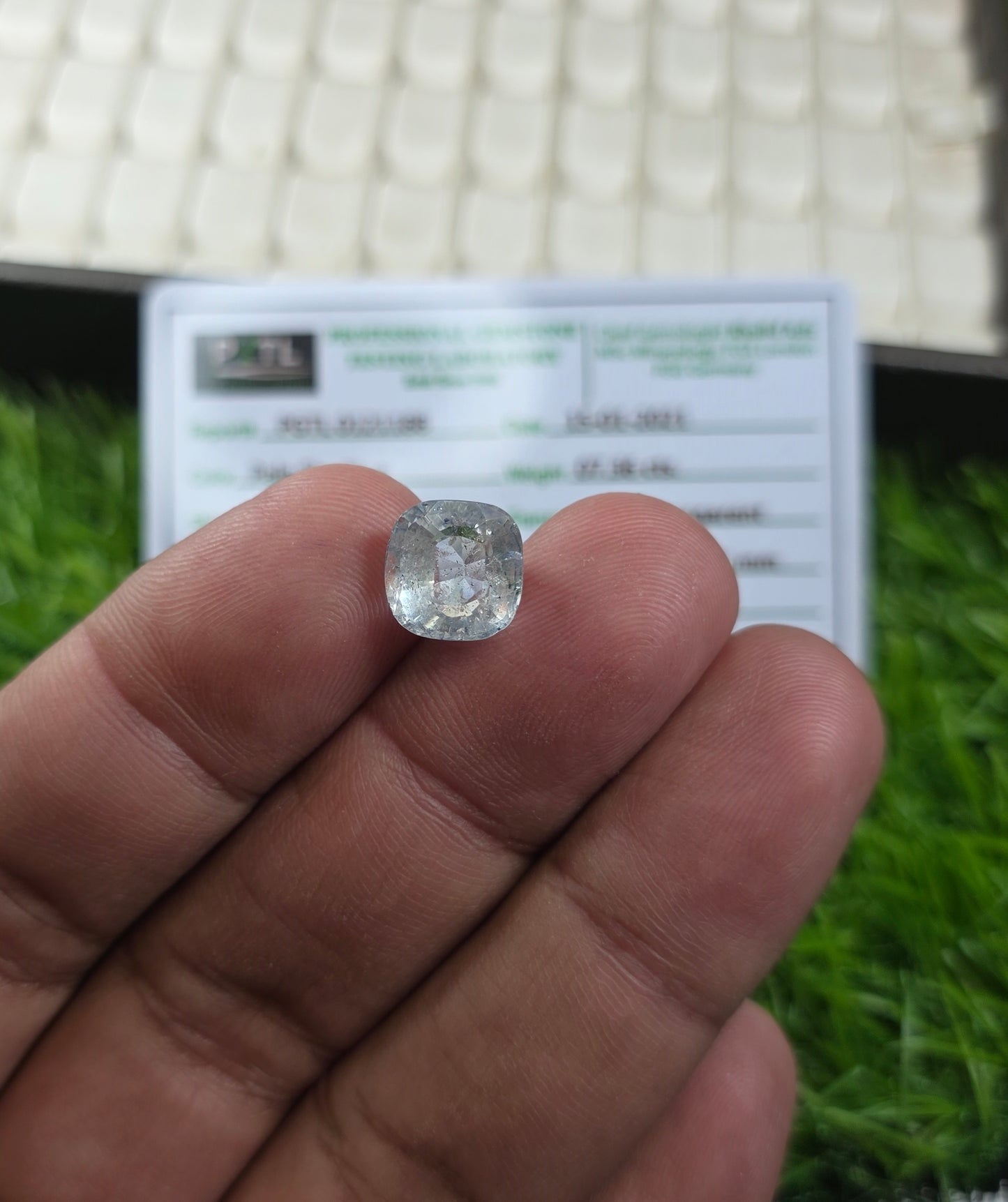 Natural White Pukhraj Stone With Lab Certificate