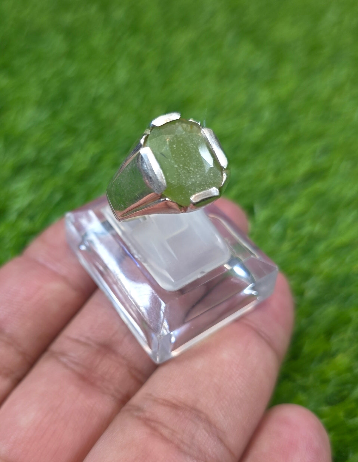 Premium Quality Peridot Ring