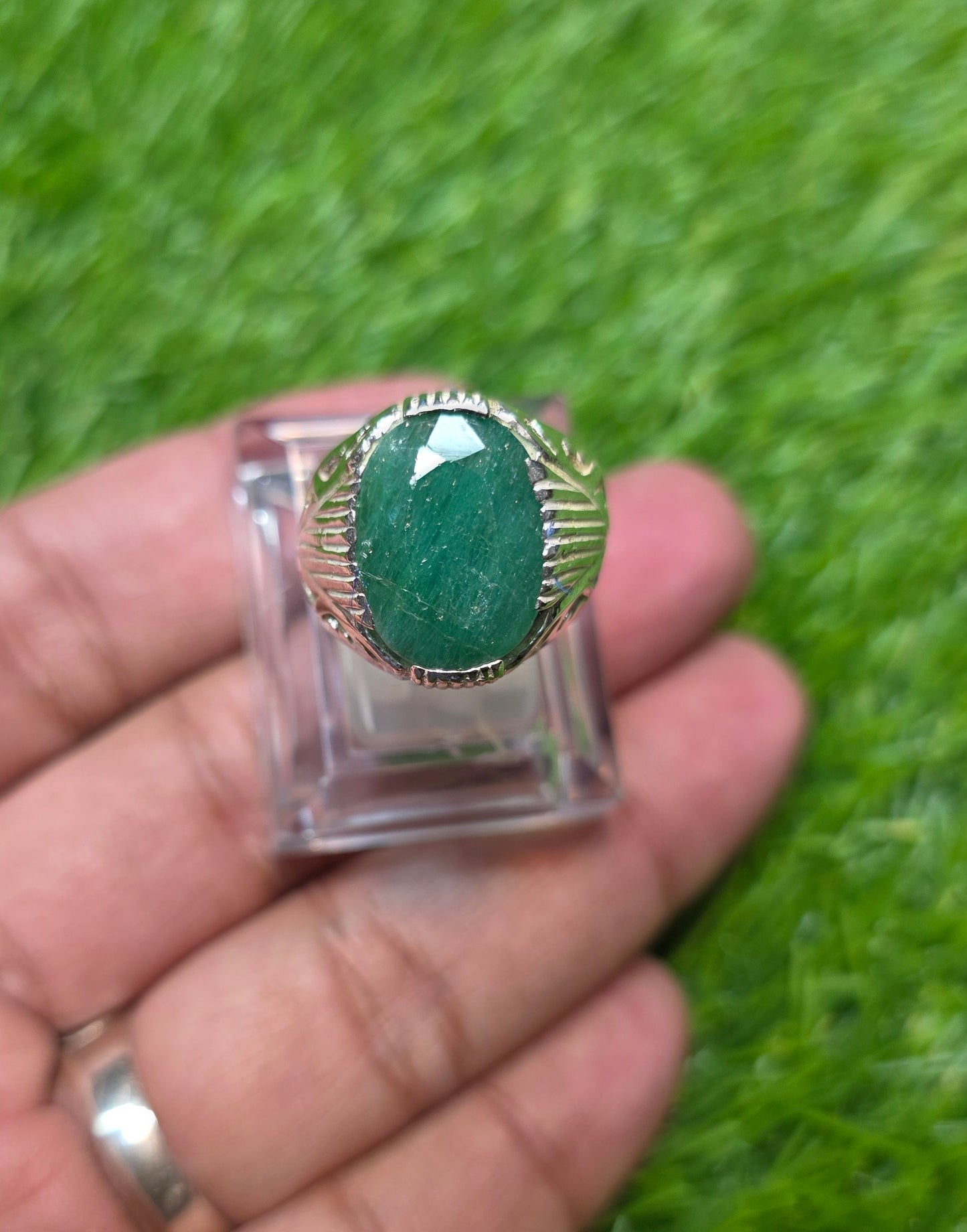 Premium Quality Zamurd Ring