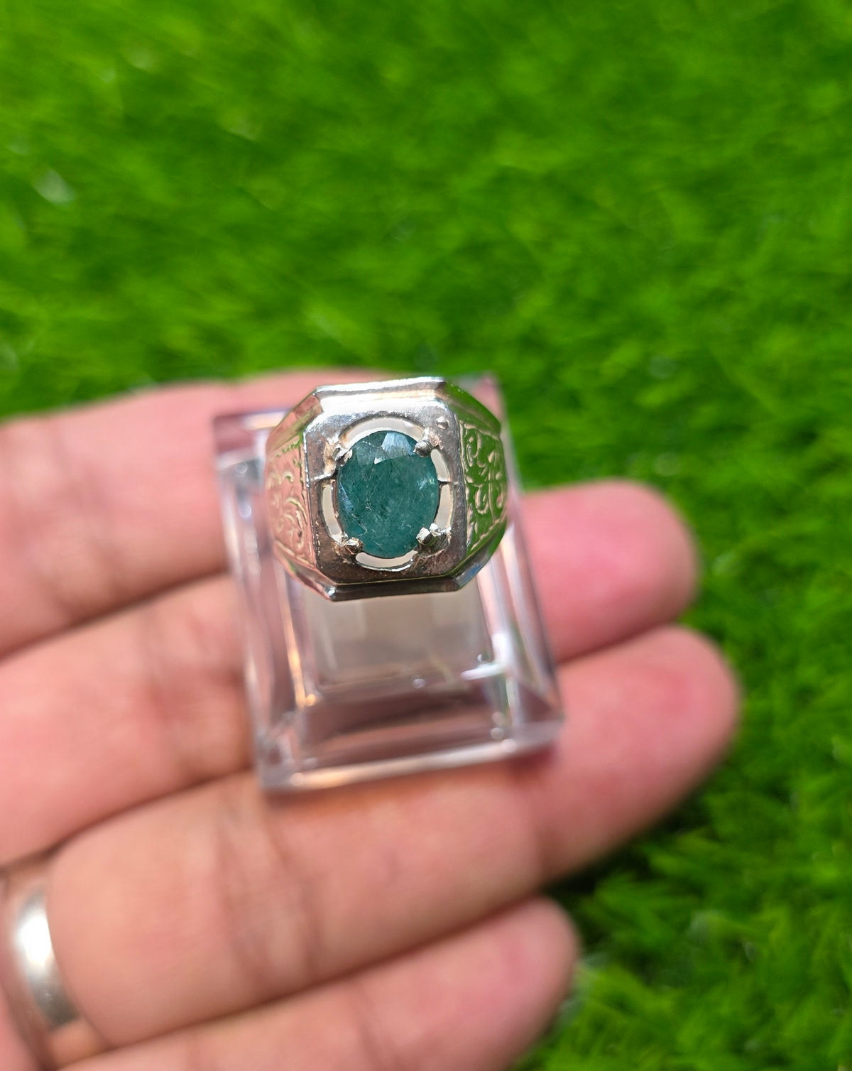 Premium Quality Zamurd Ring