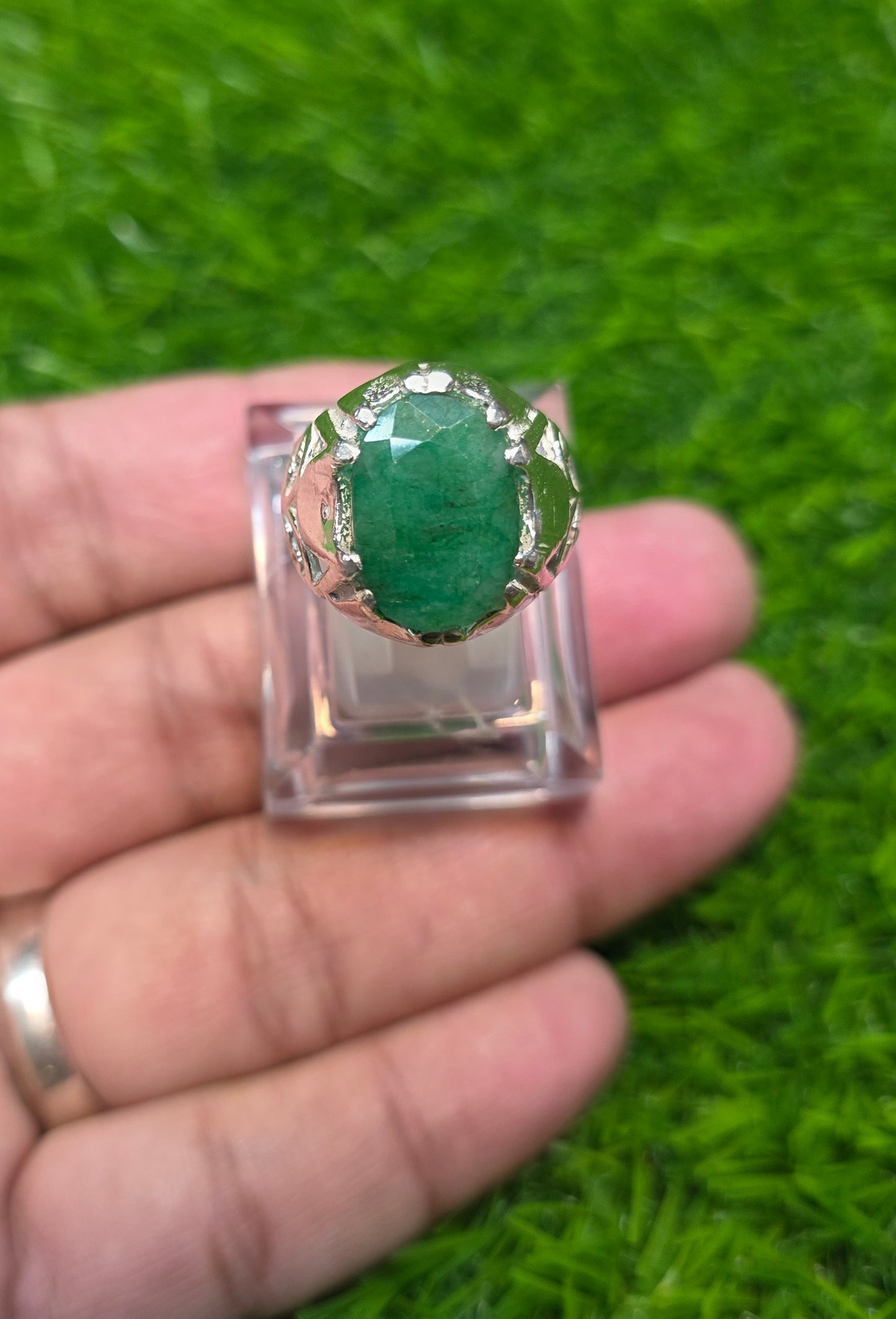 Premium Quality Zamurd Ring