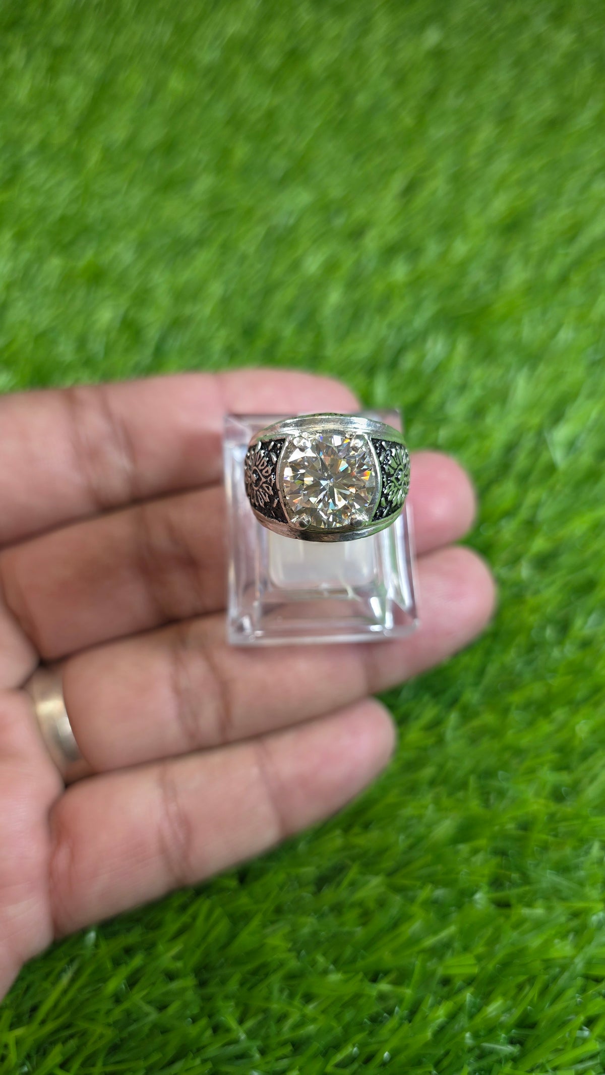 Supreme White Color Moissanite Diamond Ring