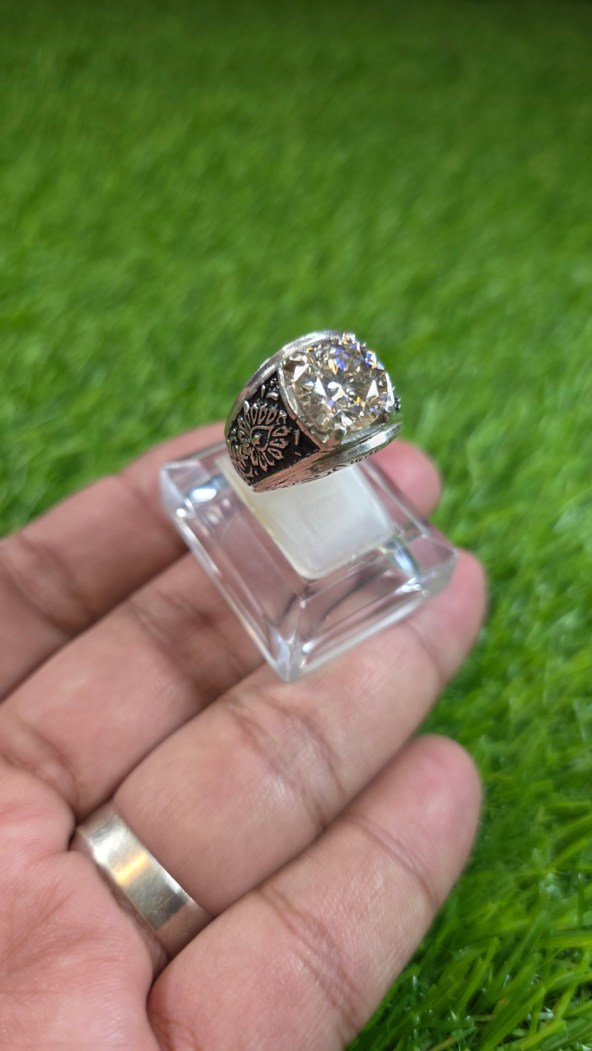 Supreme White Color Moissanite Diamond Ring
