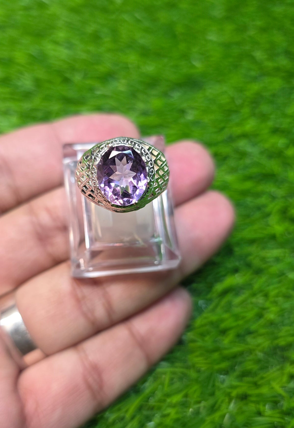 Supreme Quality Amethyst Ring