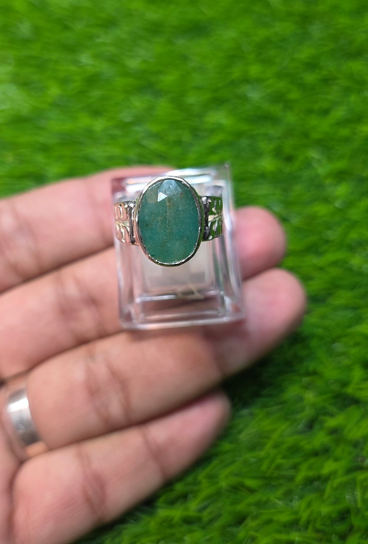 Premium Quality Zamurd Ring