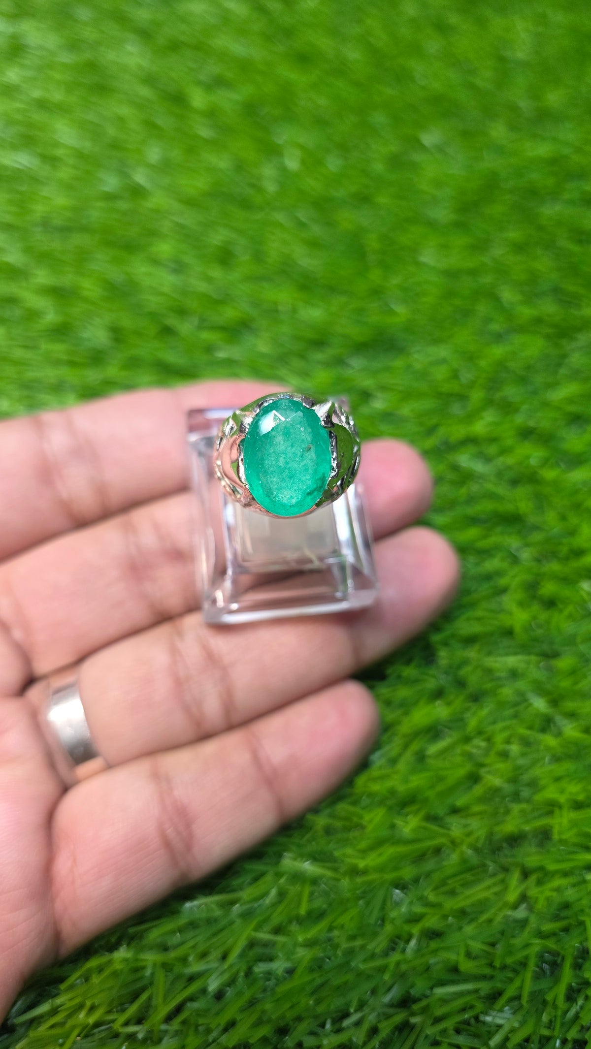 Natural Supreme Quality Beryl Ring