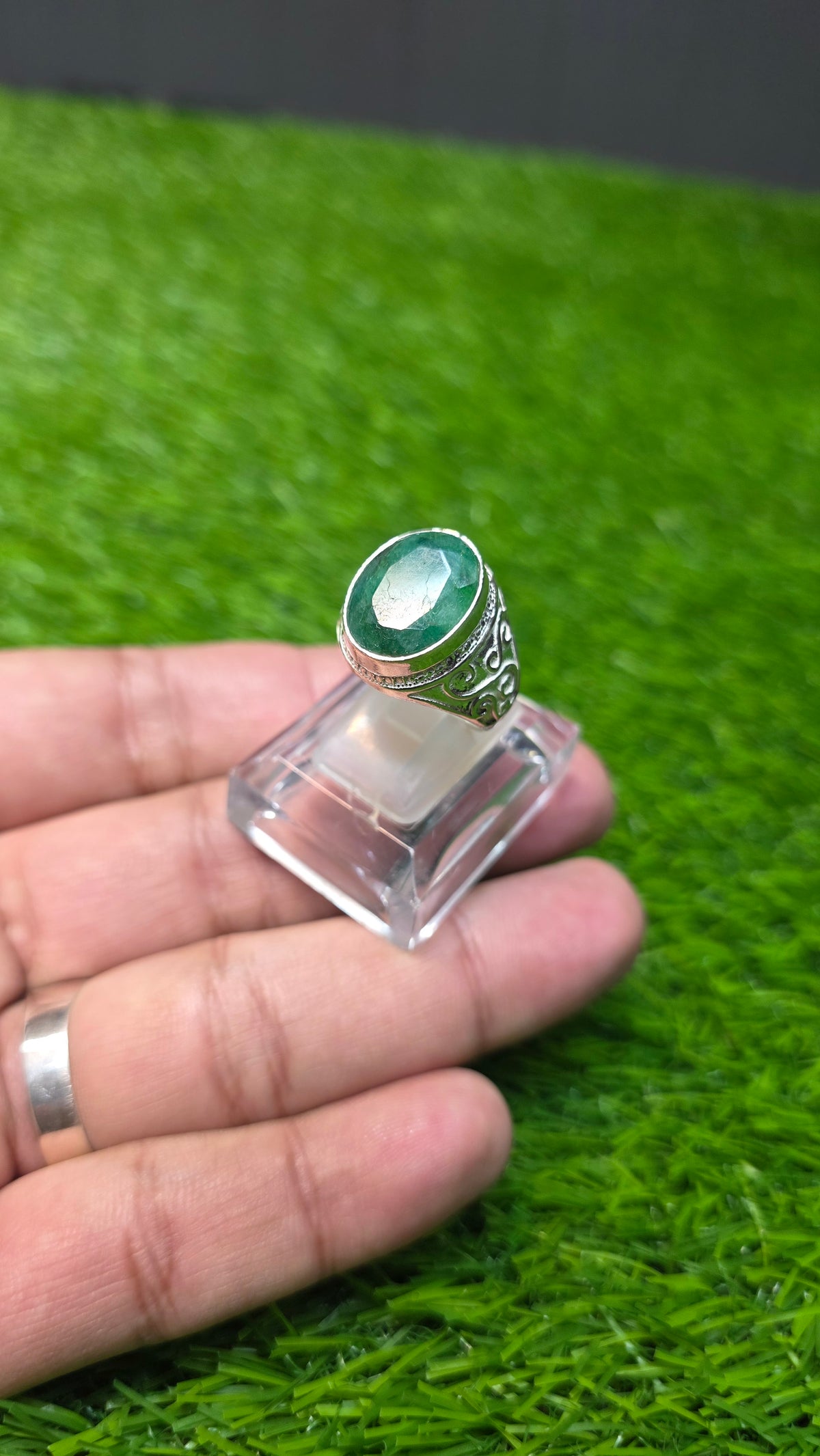 Premium Quality Zamurd Ring