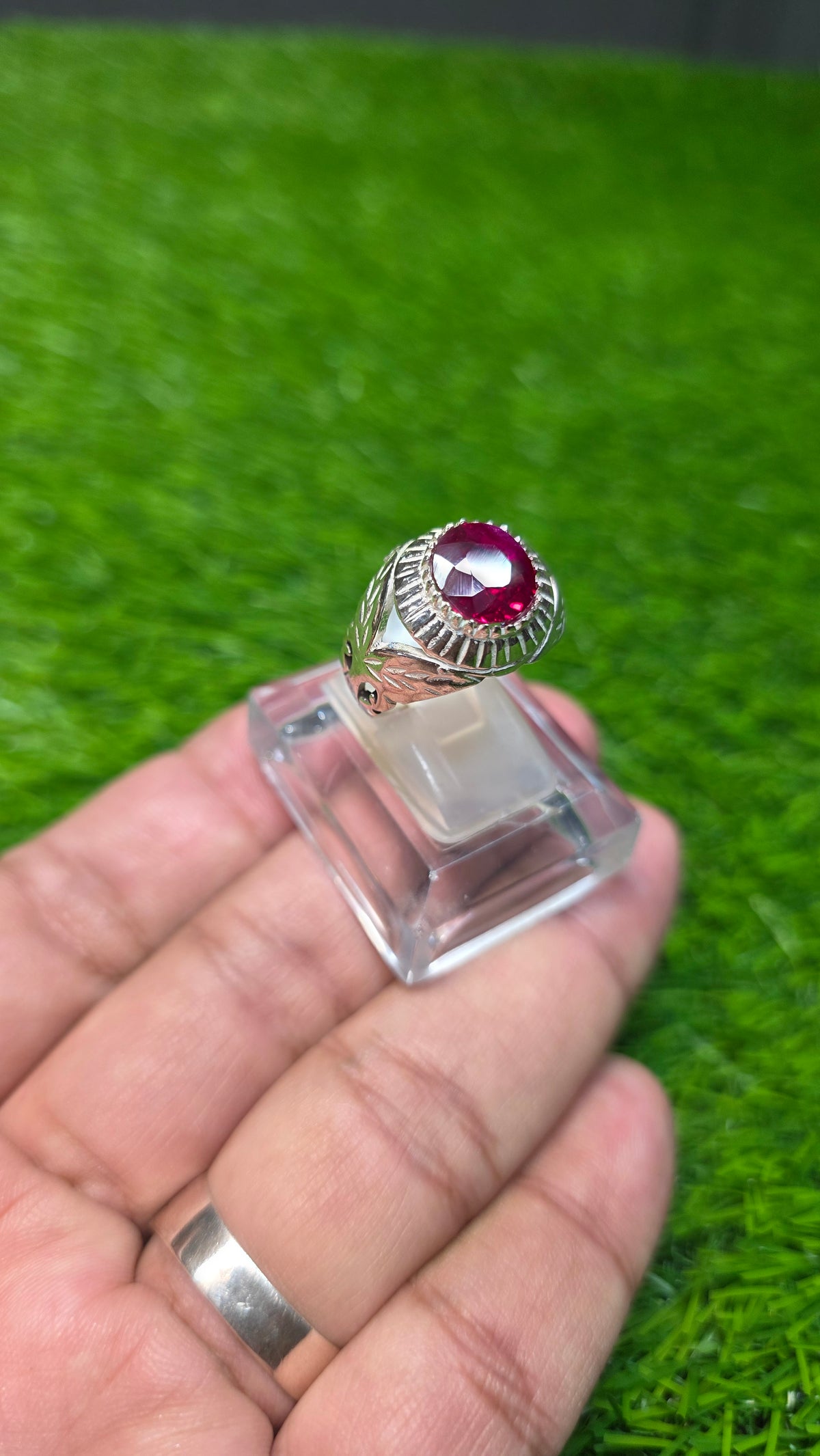 Natural Yaqoot Ring