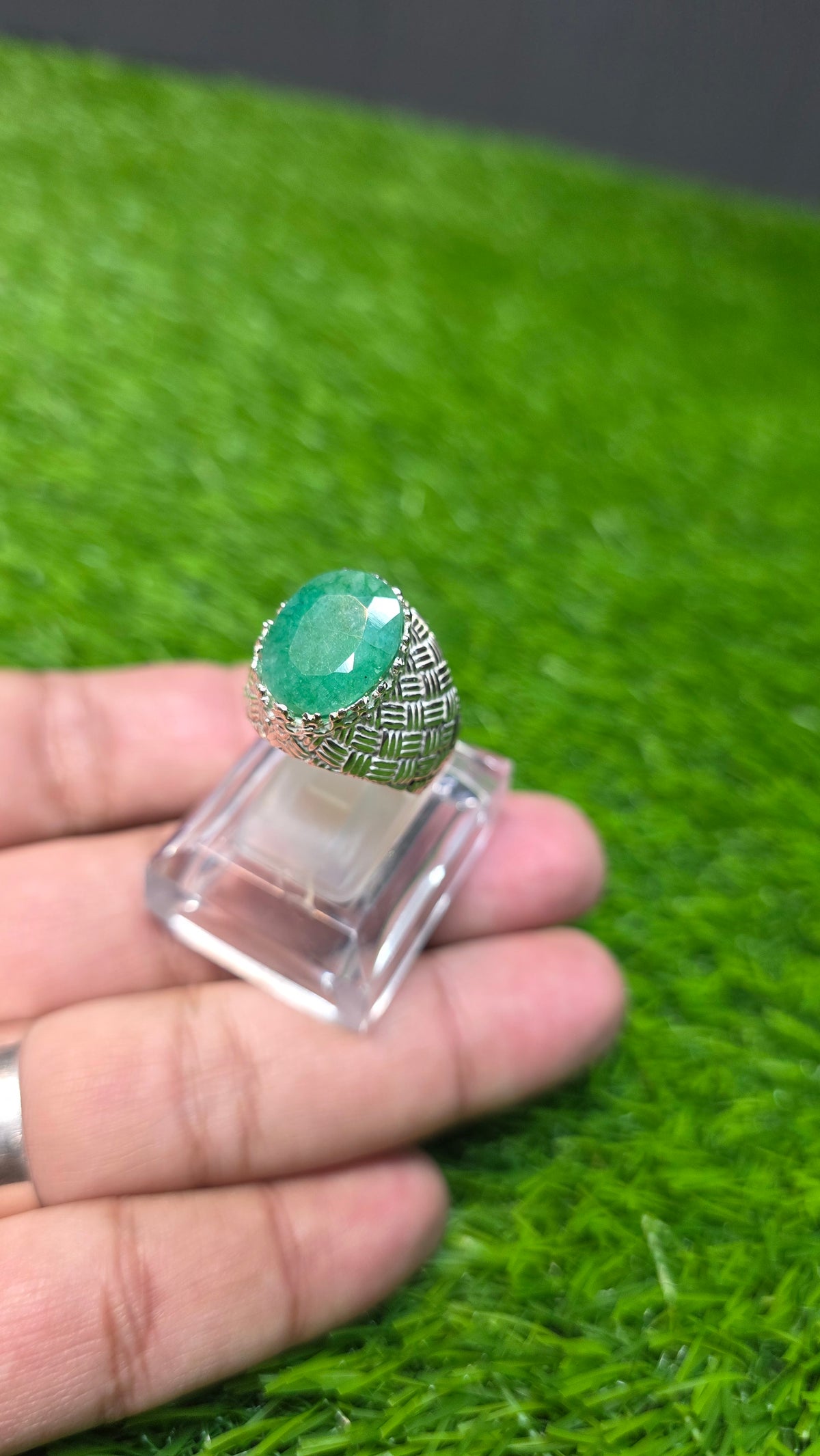 Premium Quality Zamurd Ring
