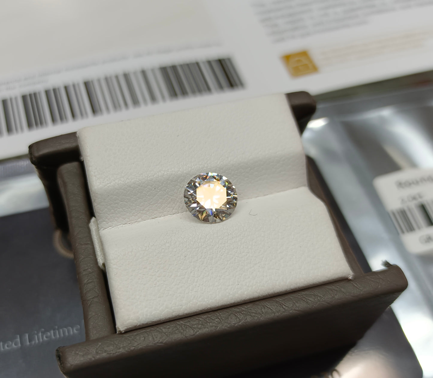 Moissanite Diamond 3 CRT (GRA Certified)