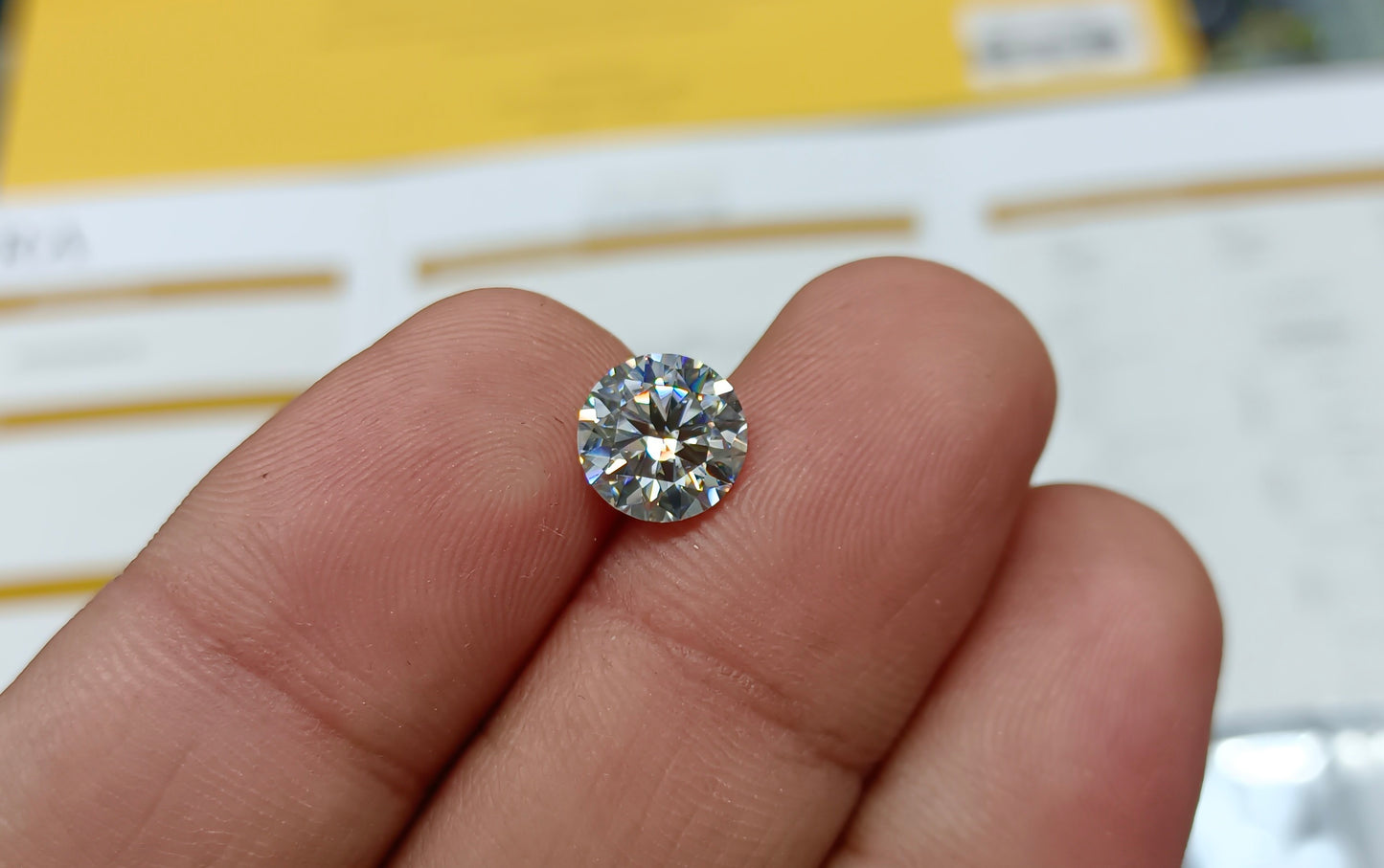 Moissanite Diamond 4 CRT (GRA Certified)
