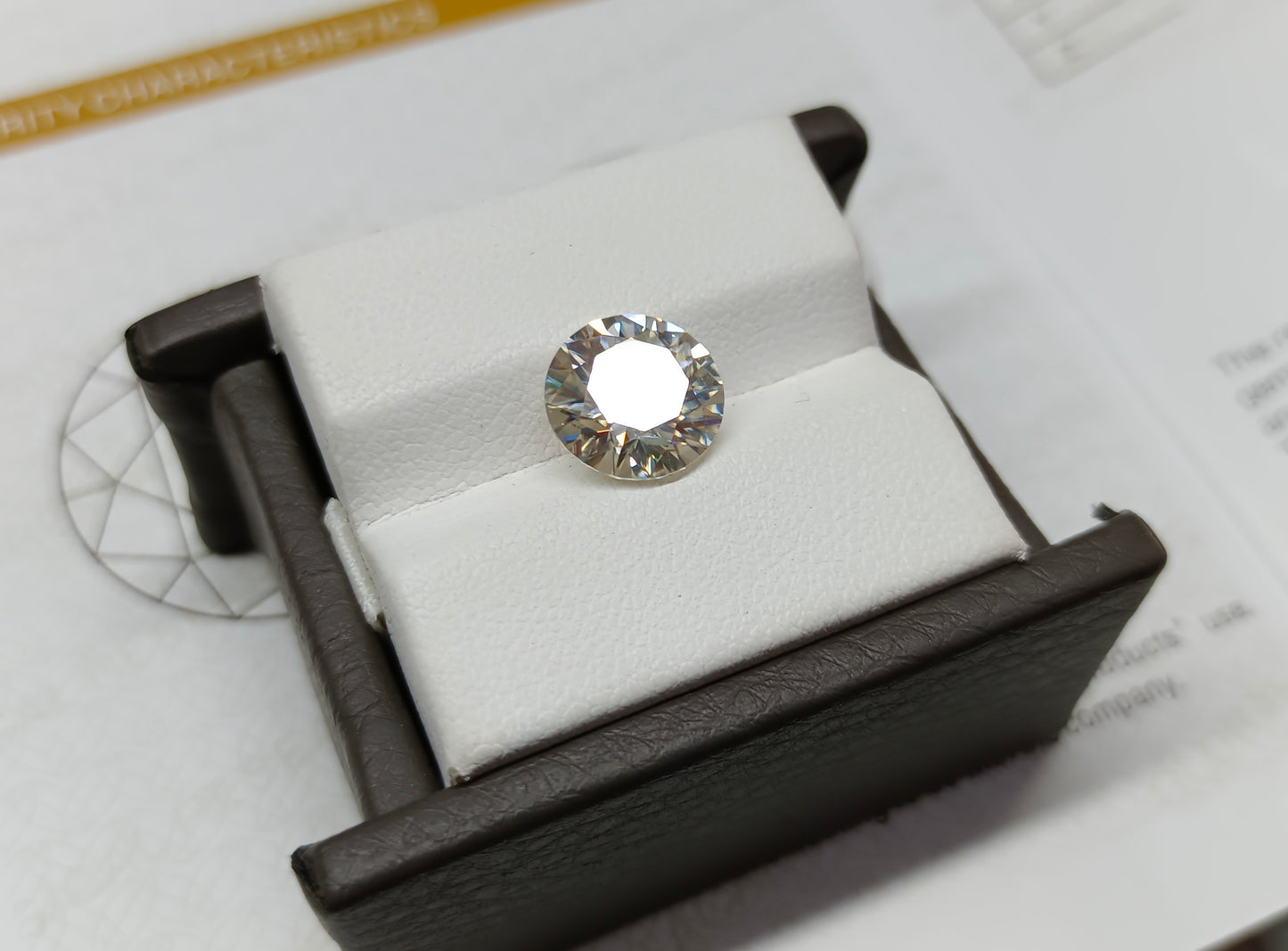 Moissanite Diamond 5 CRT (GRA Certified)