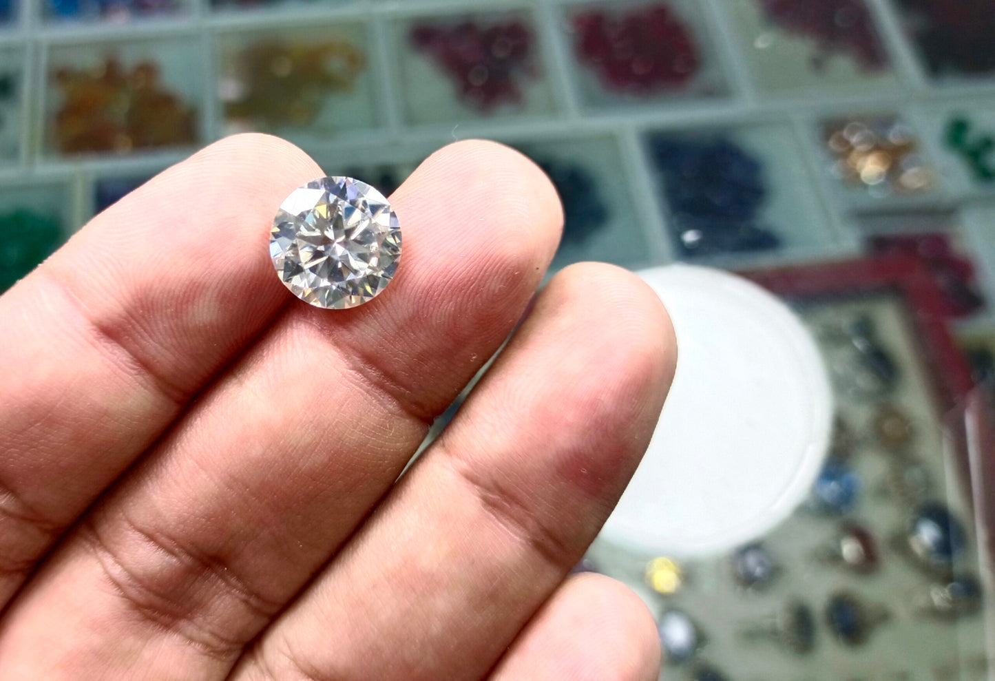 Moissanite Diamond 7.60 Cts (White)