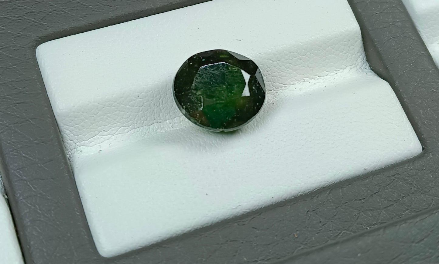 Green Sapphire With Lab Certificate