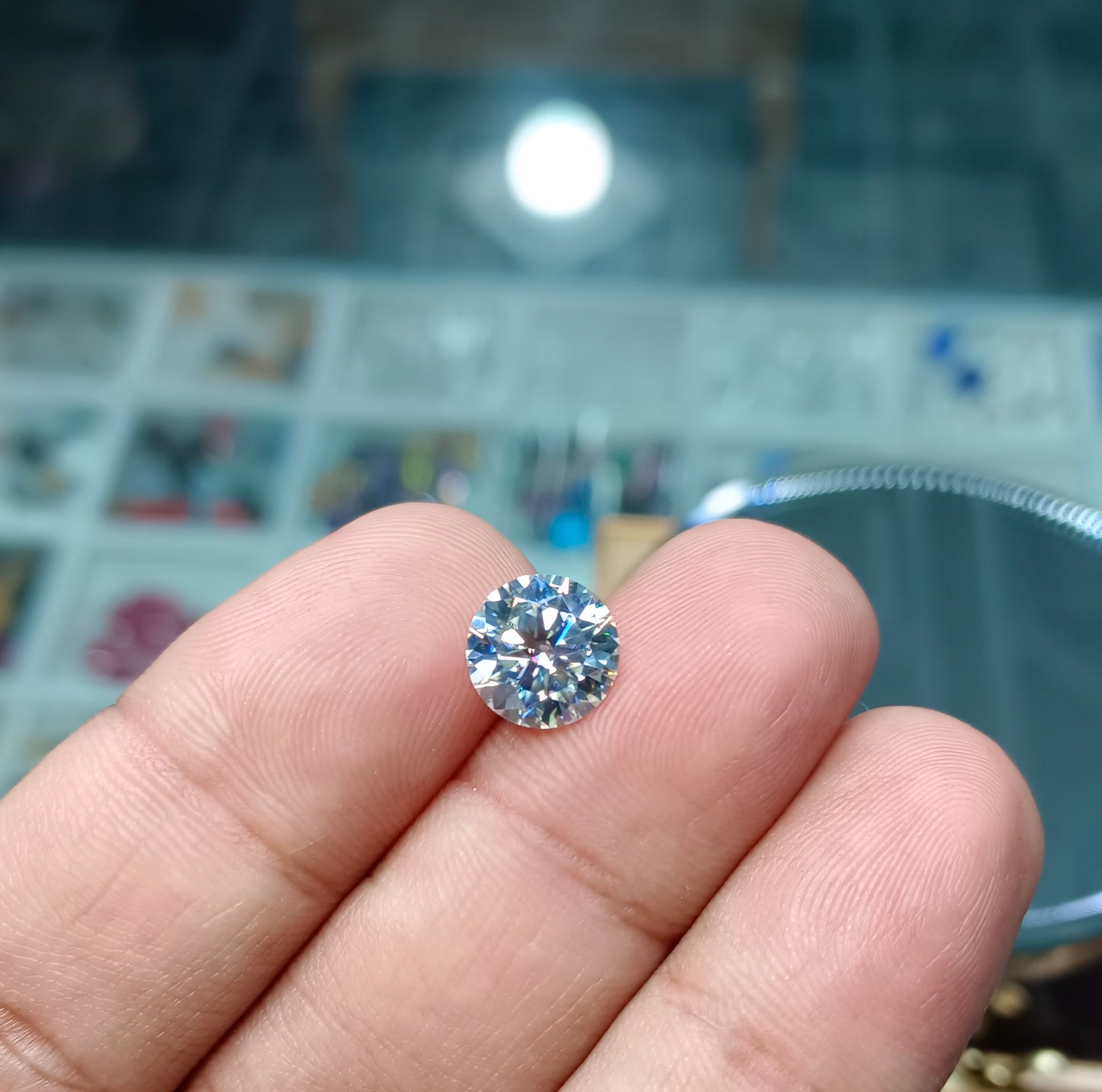 White Moissanite Diamond 3.40 CRT