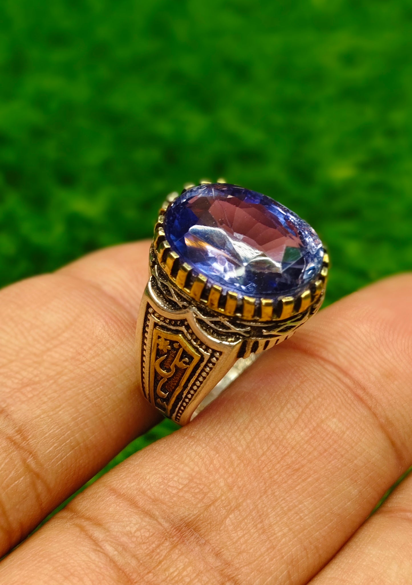 Vintage Style - Neelam Ring