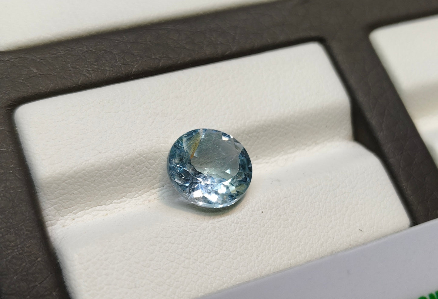 Natural Topaz (Pukhraj)