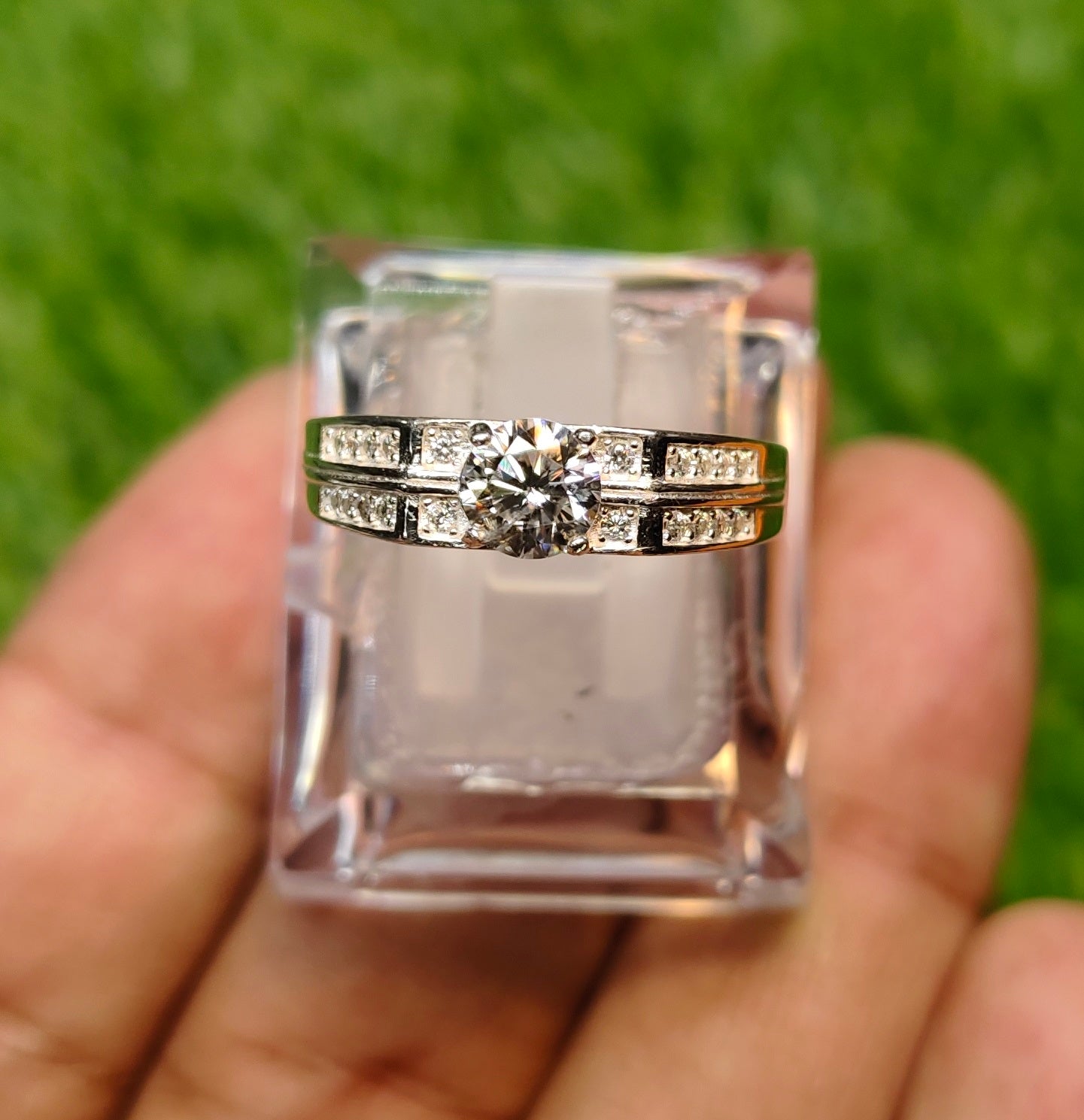 Natural 0.80 Cents Moissanite Certified  Ring