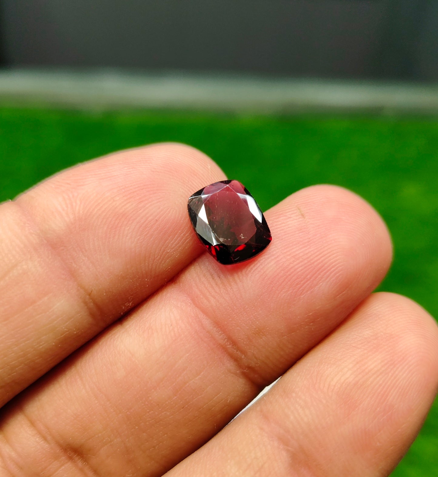 Natural Garnet (Yaqoot)