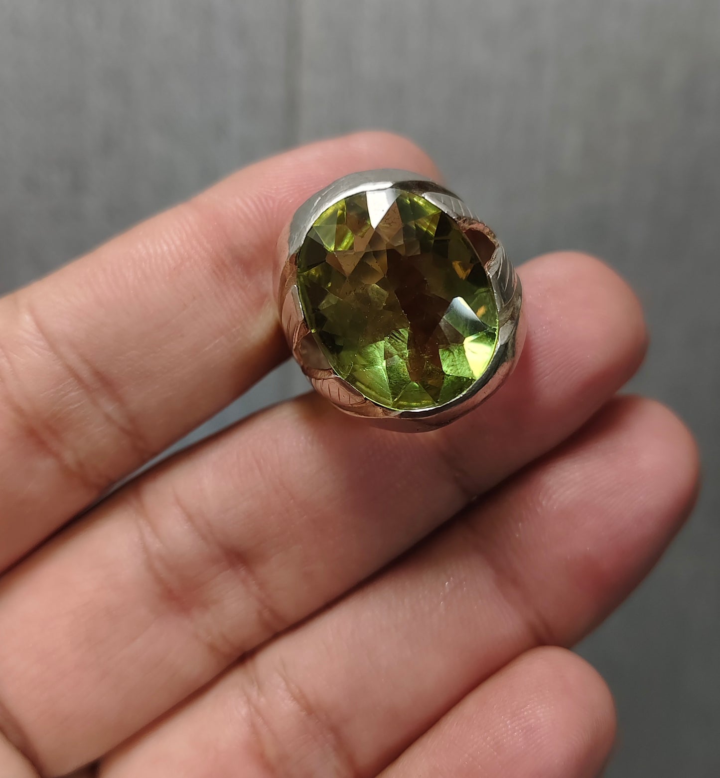 Color Changing Stone Ring