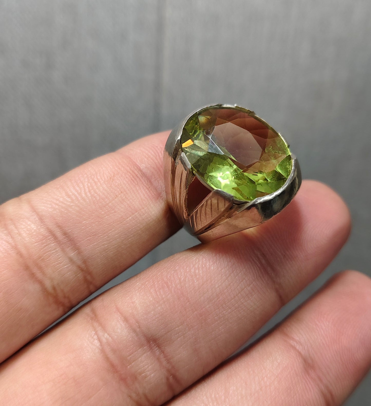 Color Changing Stone Ring