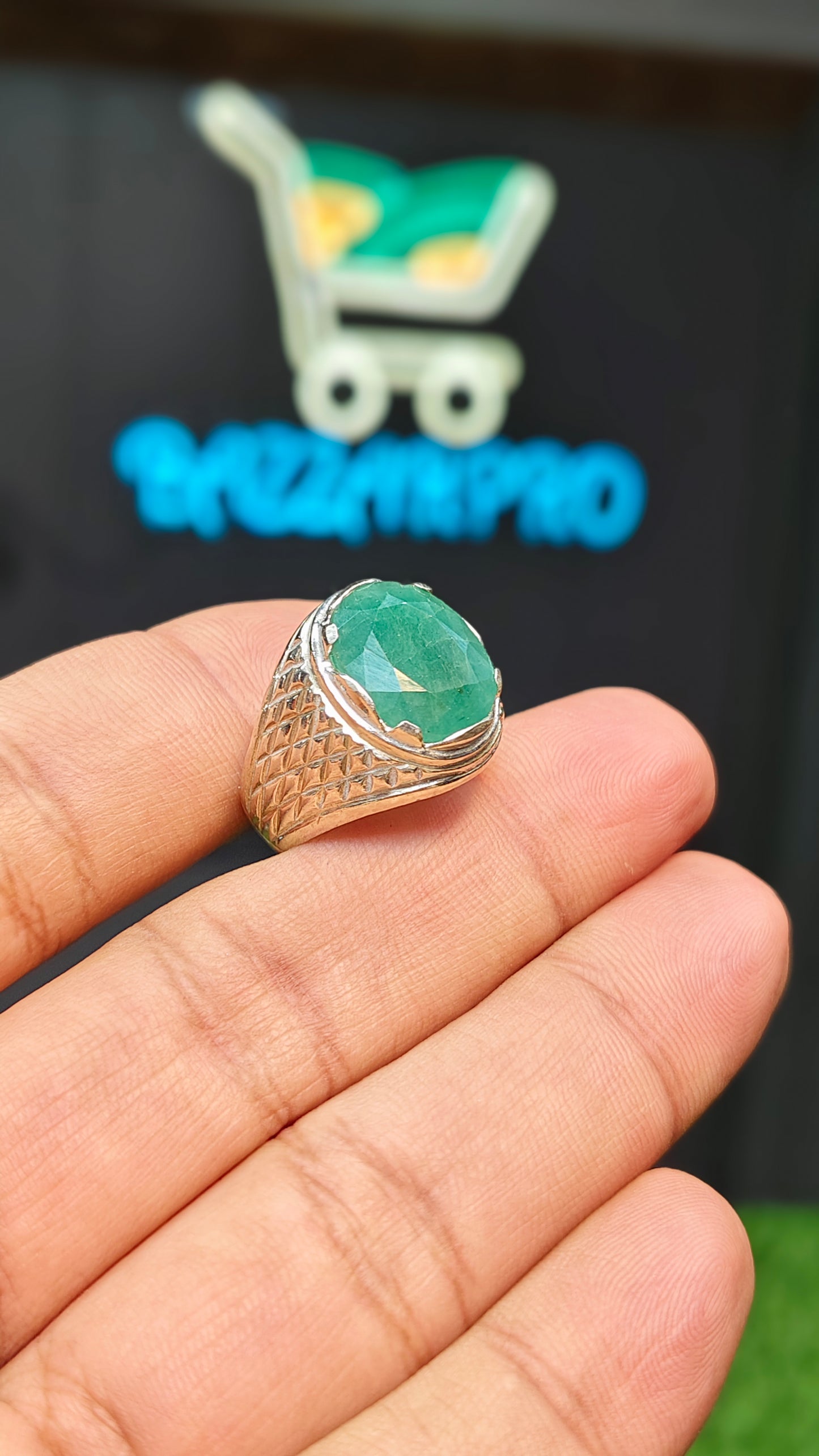 Zamurd Ring