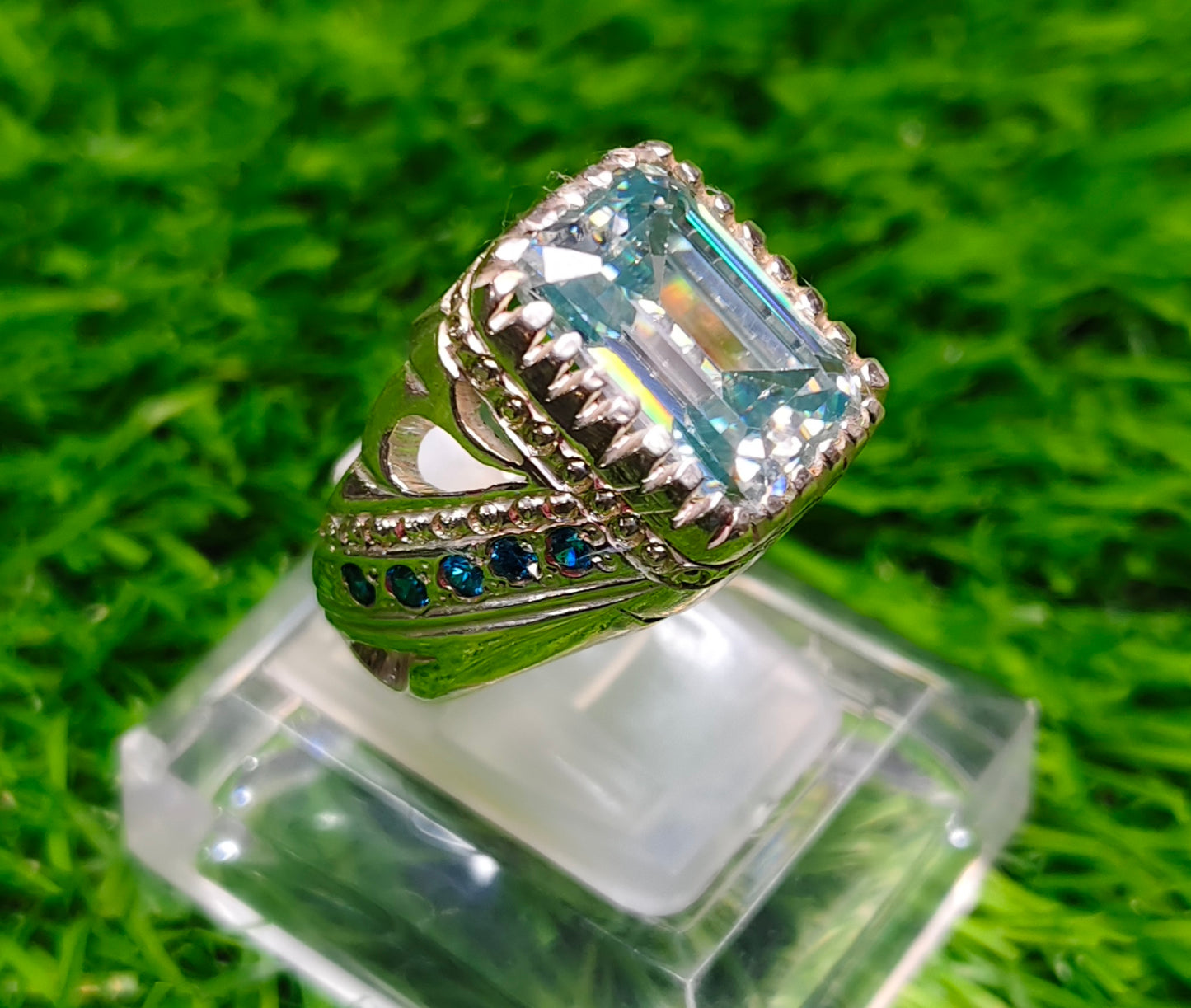 White Moissanite Diamond