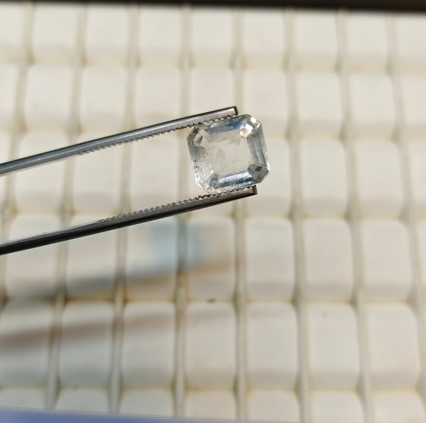 Natural Aquamarine Stone With Lab Certificte