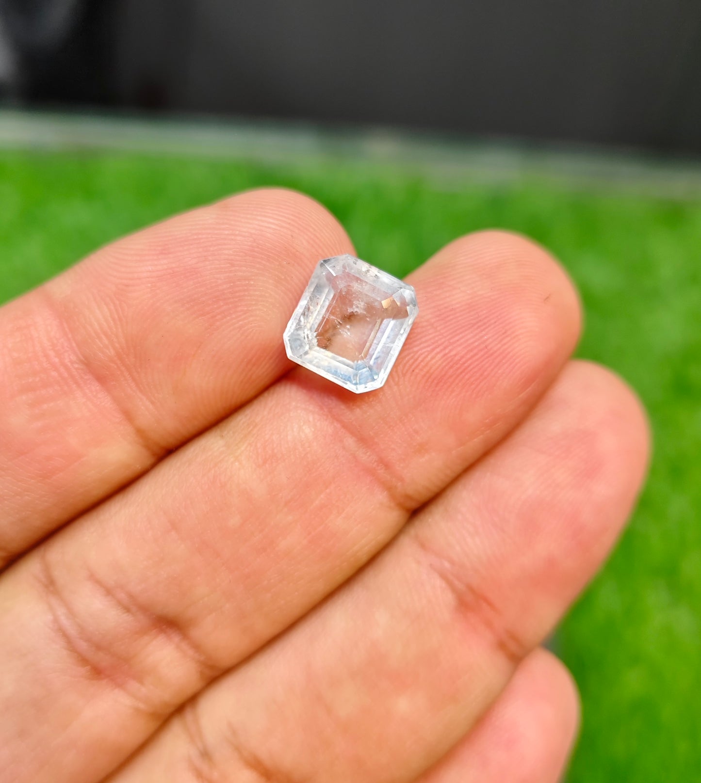 Natural Aquamarine Stone With Lab Certificte