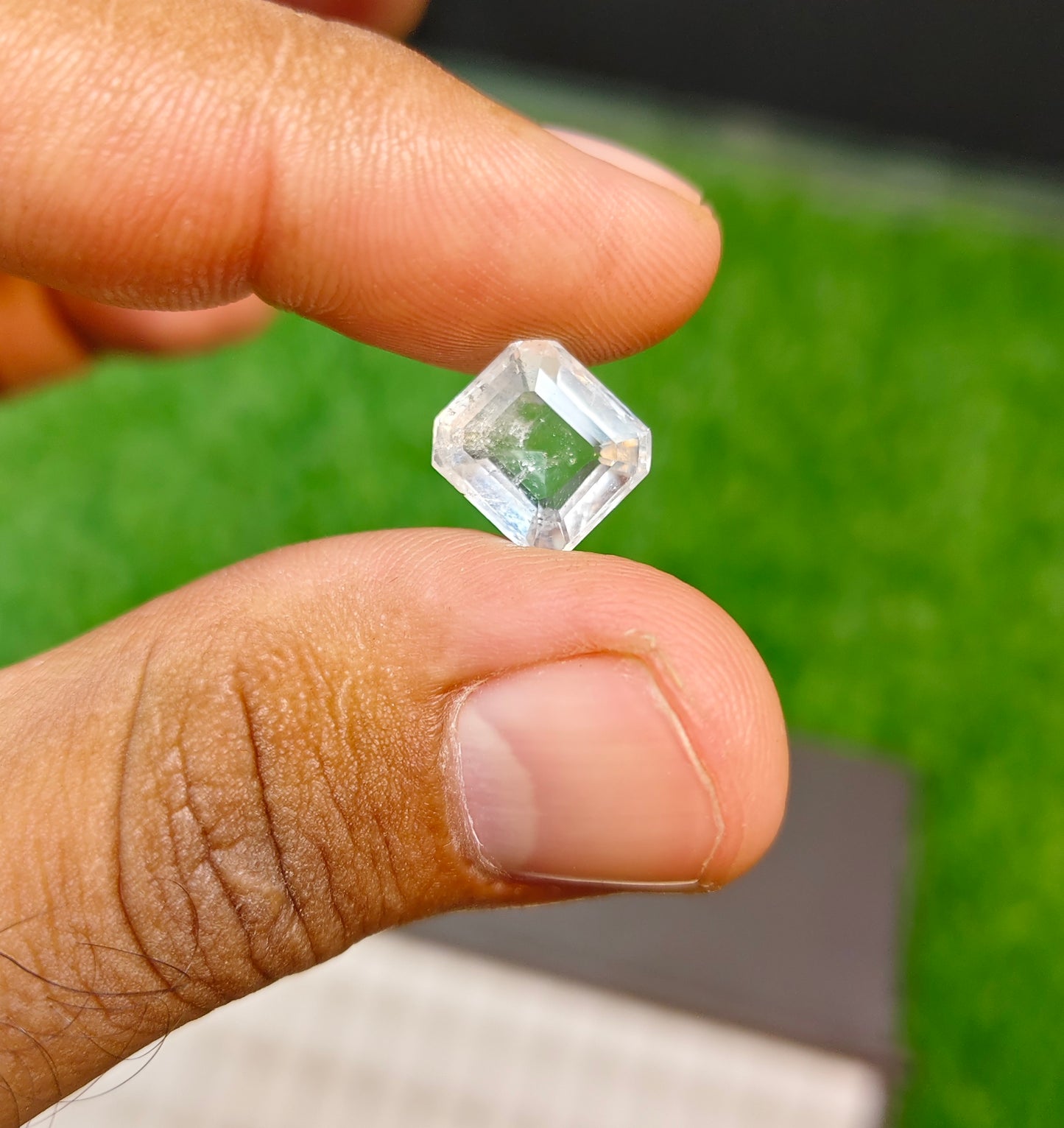 Natural Aquamarine Stone With Lab Certificte