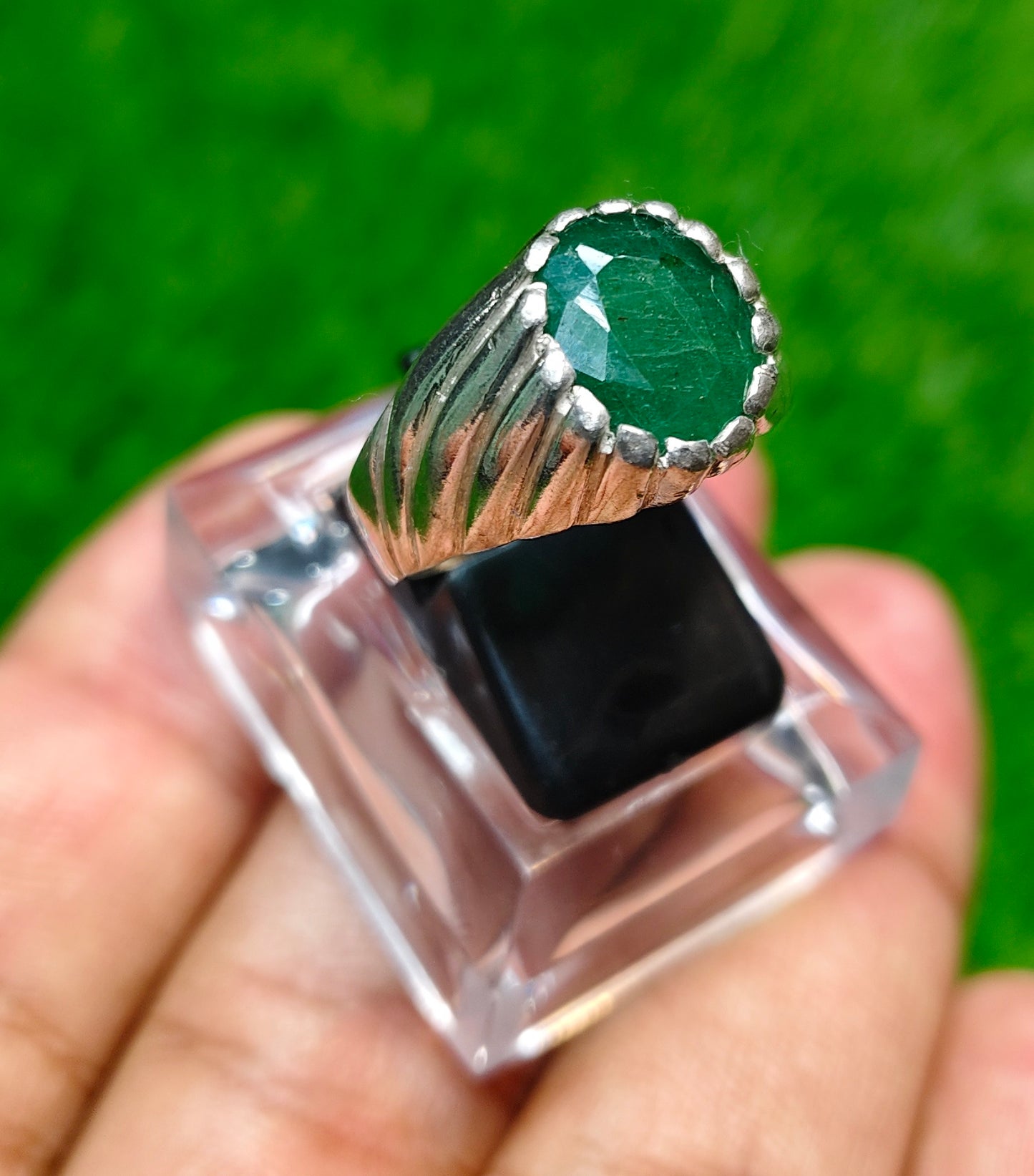 Zamurd Ring