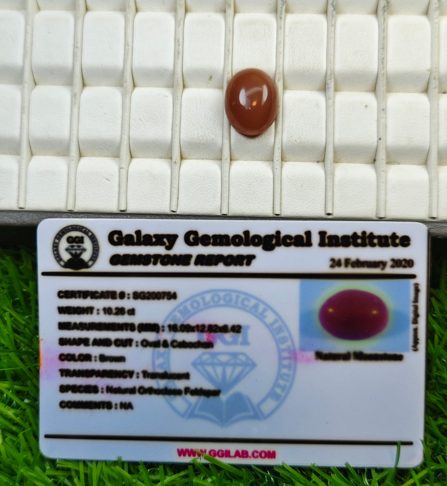 Moon Stone With Lab Certificate
