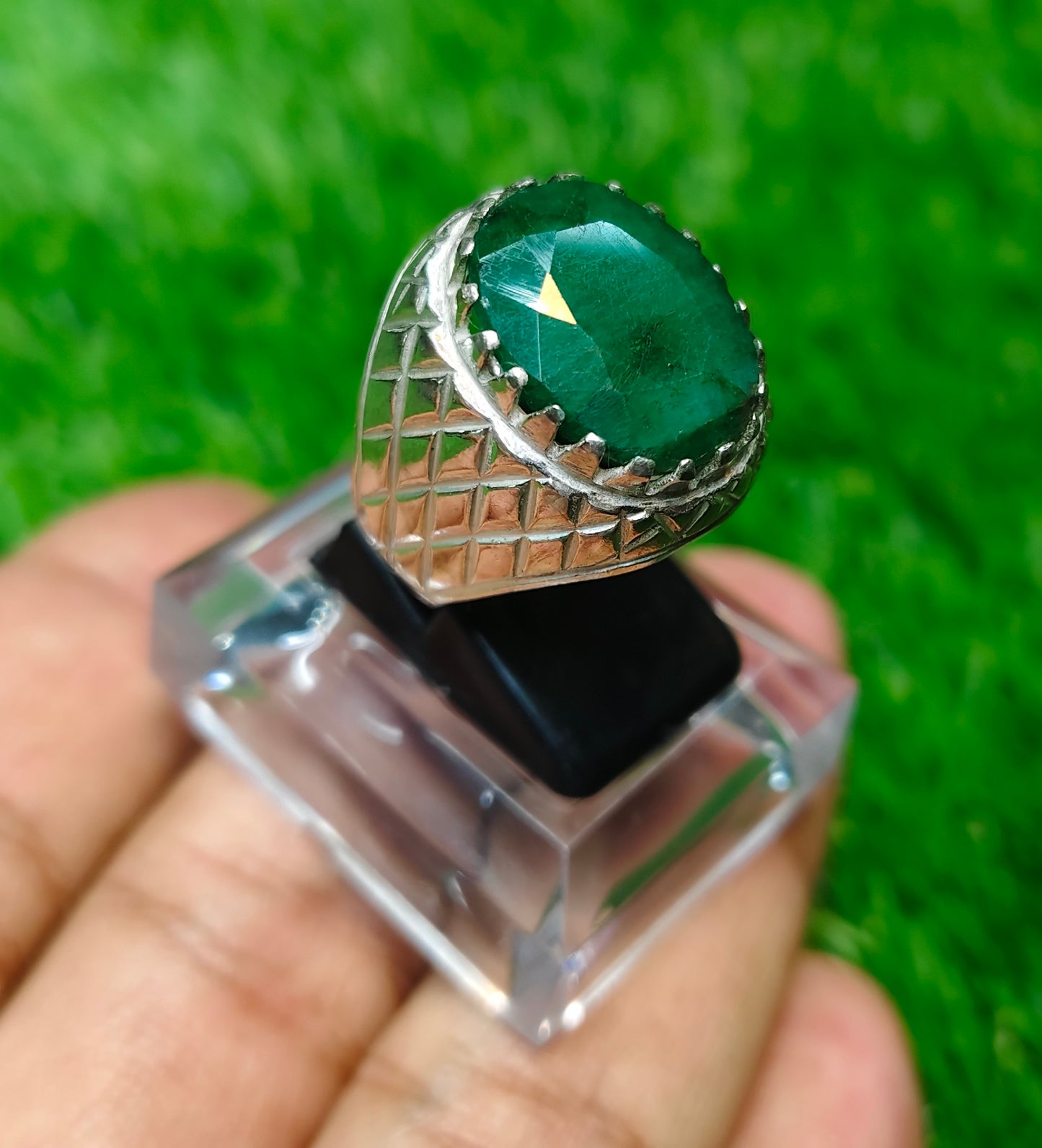 Premium Quality Zamurd Ring